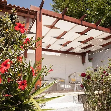 Sunny House, Stunning Aegean Sea Views. Holiday home