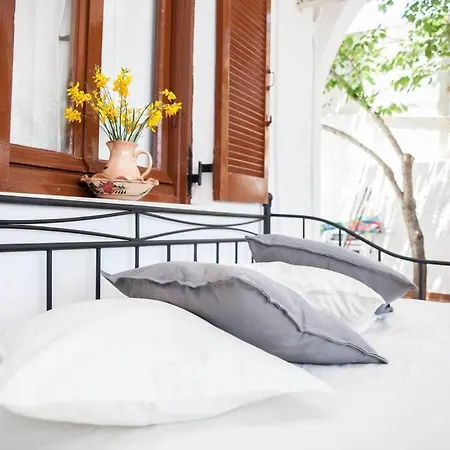 Sunny House, Stunning Aegean Sea Views.